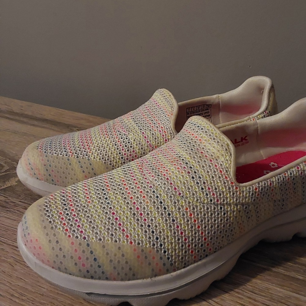 Skechers Go Walk Evolution‎ Ultra Gladden Slip On Shoes White/Multi Women's Sz 7 - Picture 2 of 10